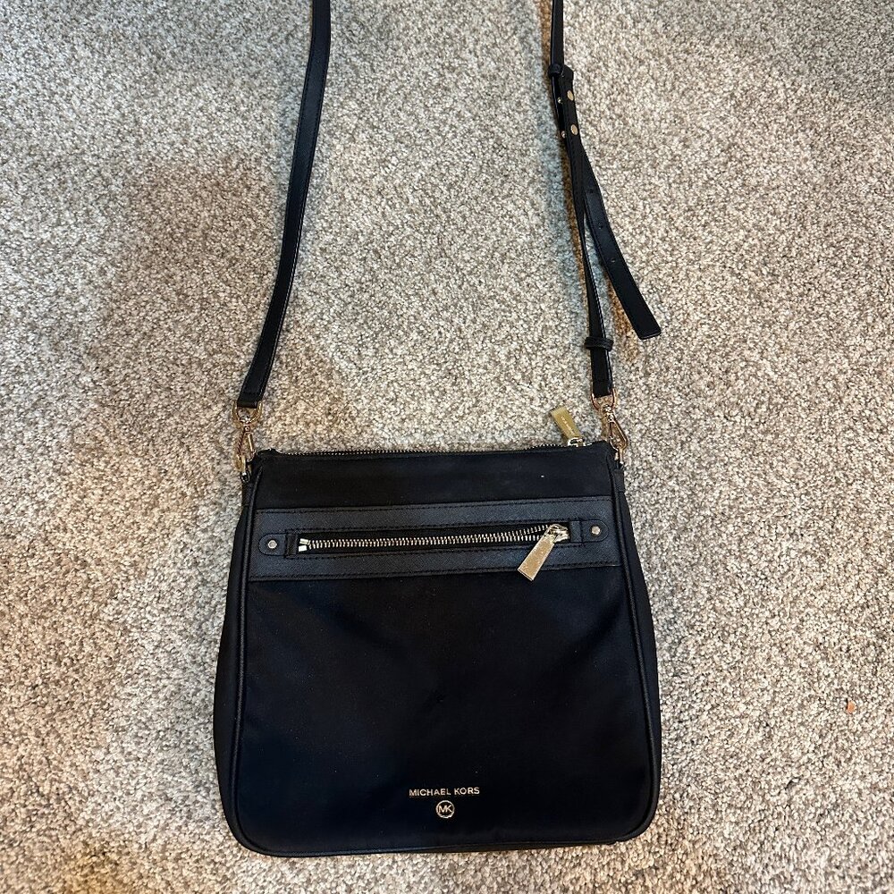 Black Michael Kors Crossbody